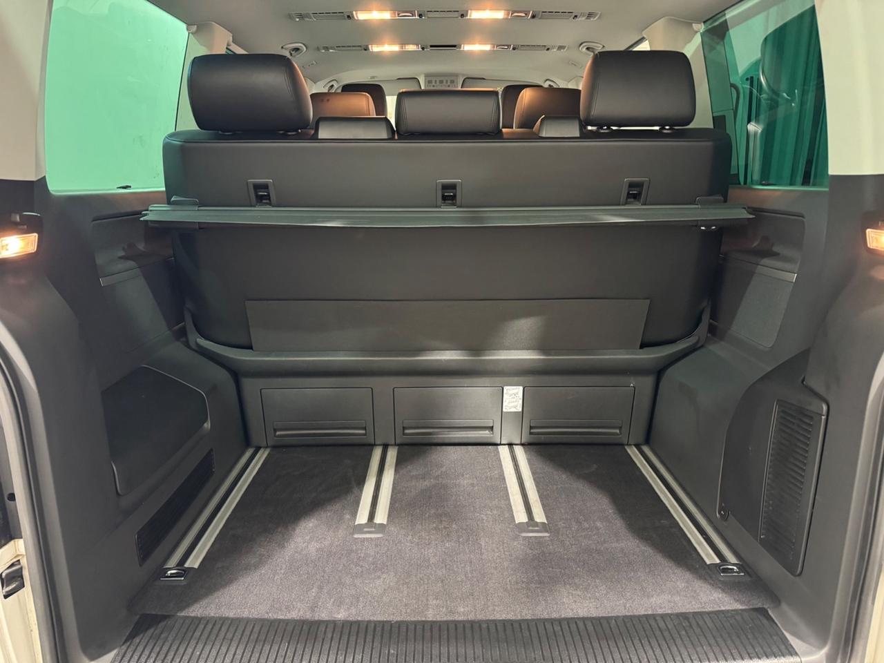 Volkswagen Multivan 2.0 TDI 199CV DSG 4Motion Highline Generation Six