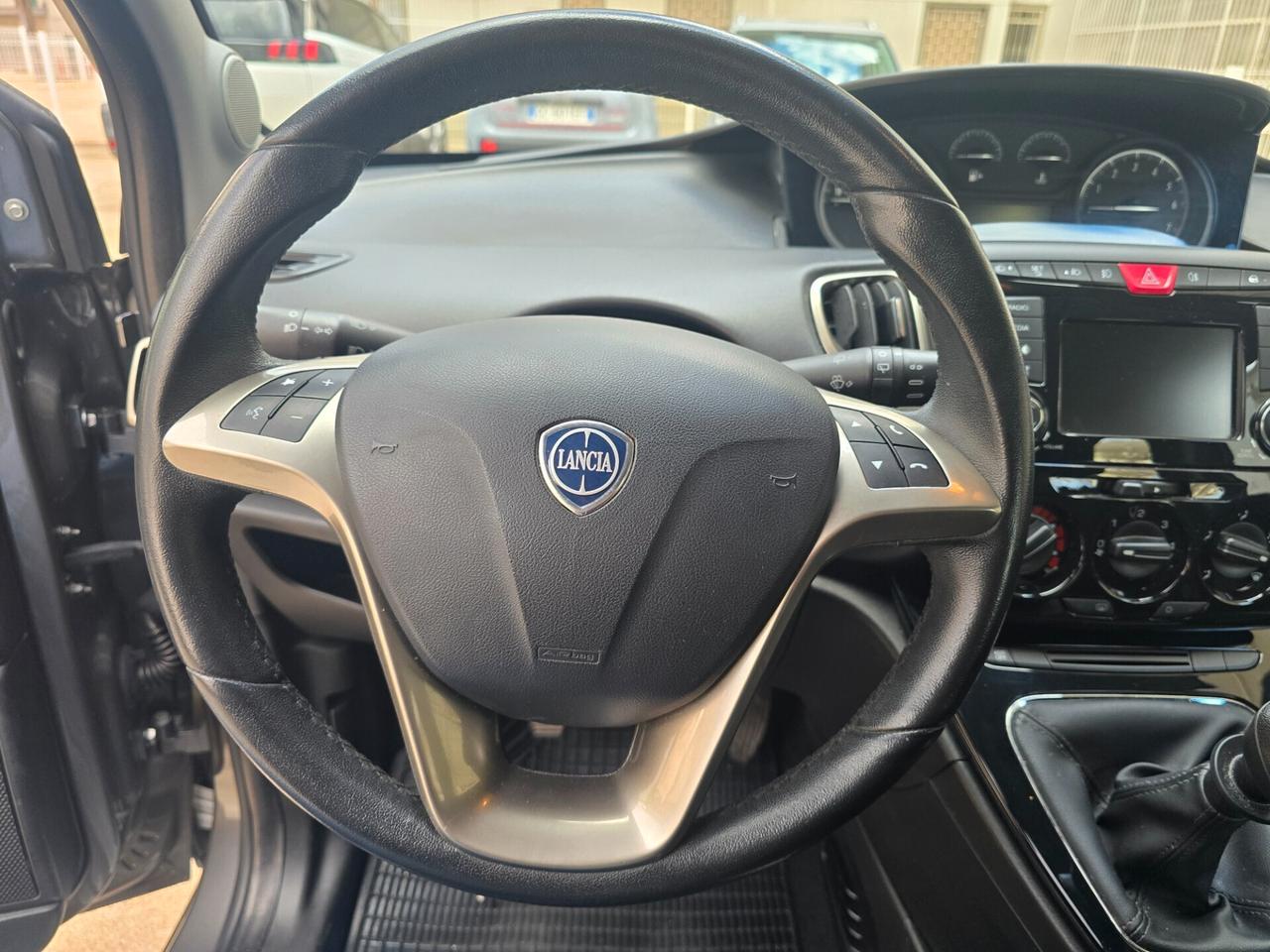 Lancia Ypsilon 3a serie 1.2 5P Platinum