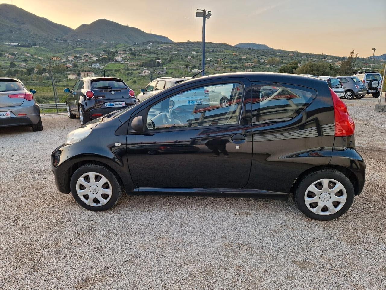 Peugeot 107 1.0 68CV 5p. Allure