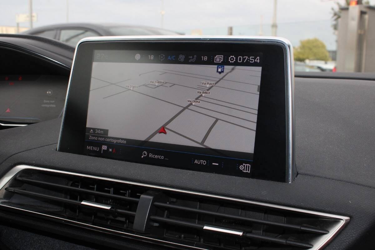 Peugeot 3008 1.2 Allure s&s 130cv NAVIGATORE & Virtual Cockpit