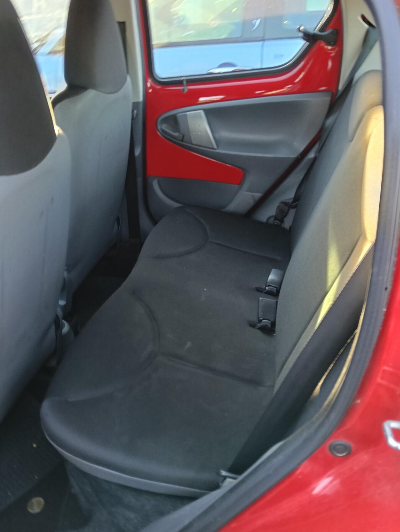 Toyota Aygo 1.0 12V VVT-i 5 porte Now