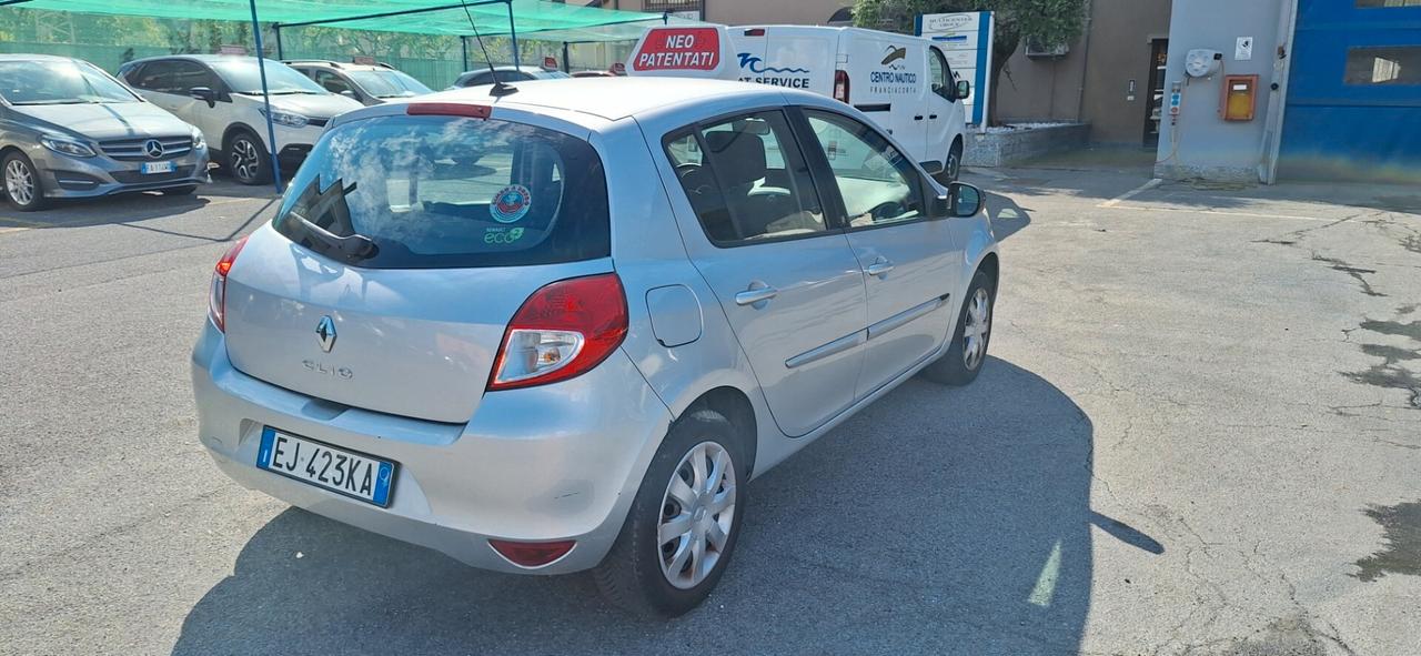 Renault Clio 1.2 16V 5 porte Dynamique