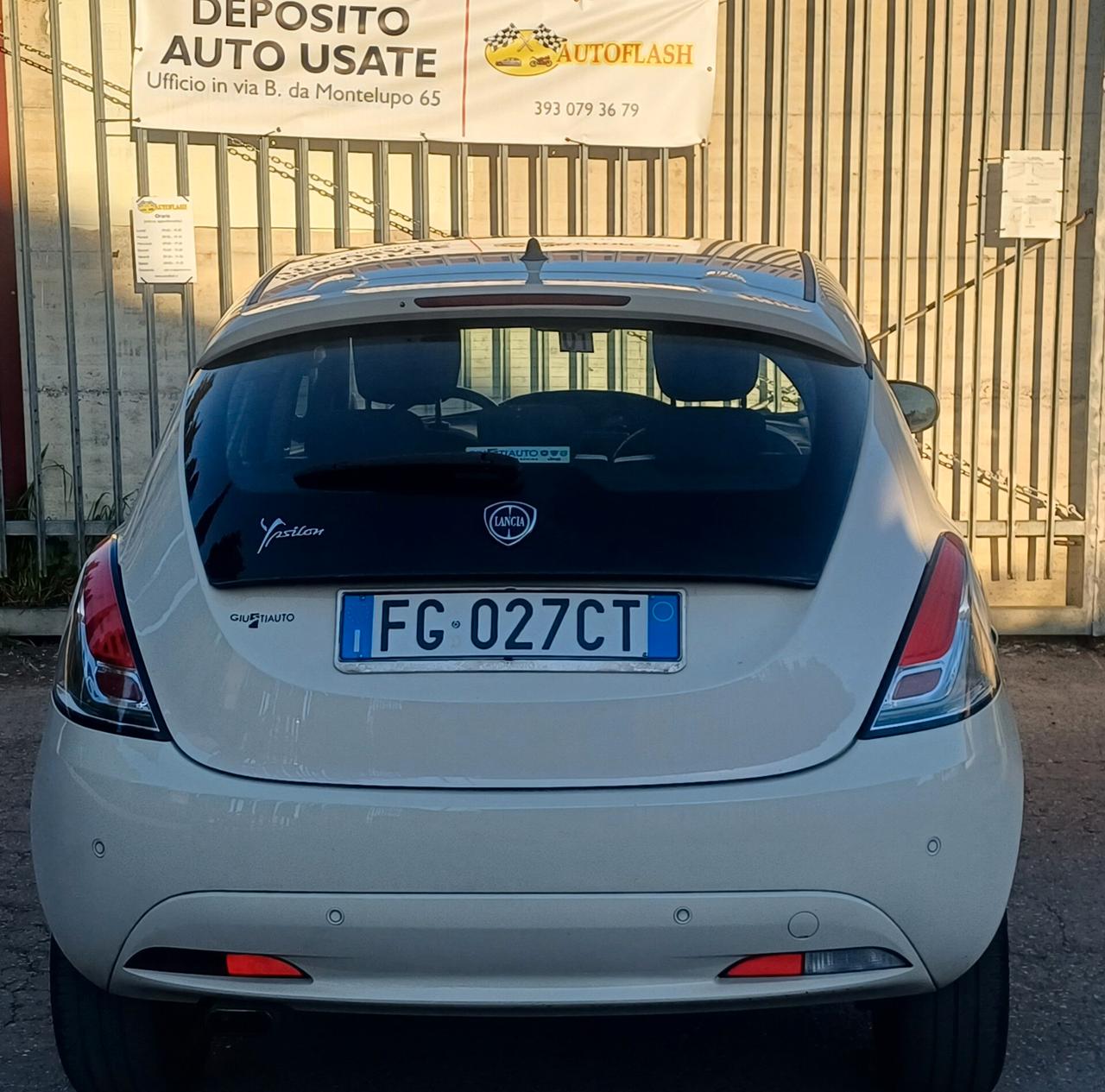Lancia Ypsilon 1.2 69 CV 5 porte Platinum