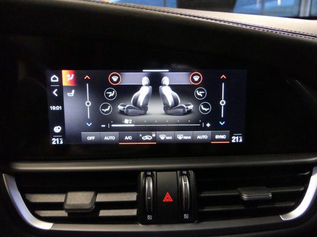ALFA ROMEO Giulia 2.0 Turbo 280 CV AT8 JUNIOR EDITION