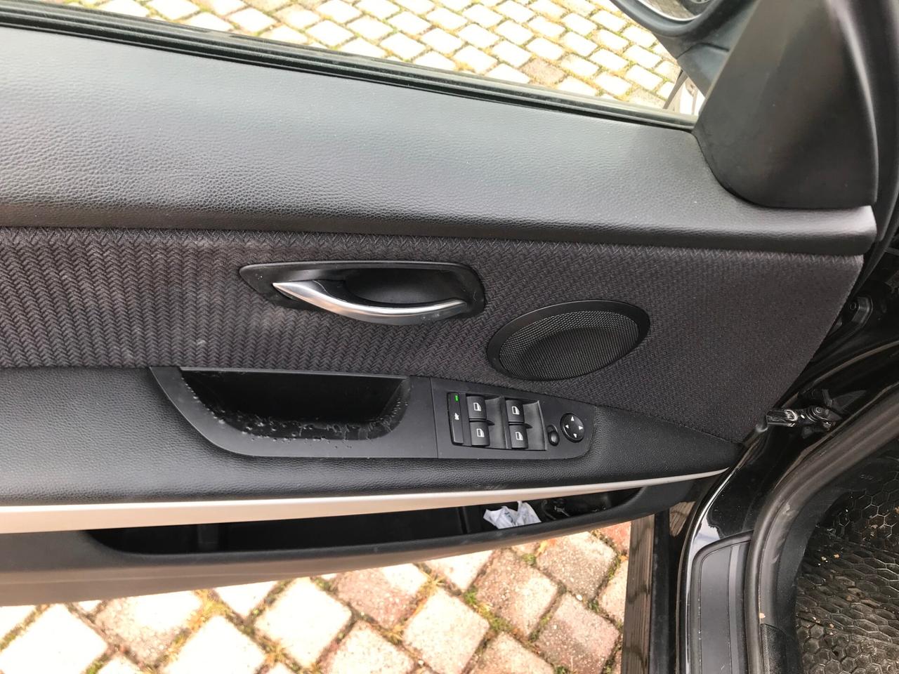 BMW 318d Touring 2.0 Eletta Automatica Neopatentati