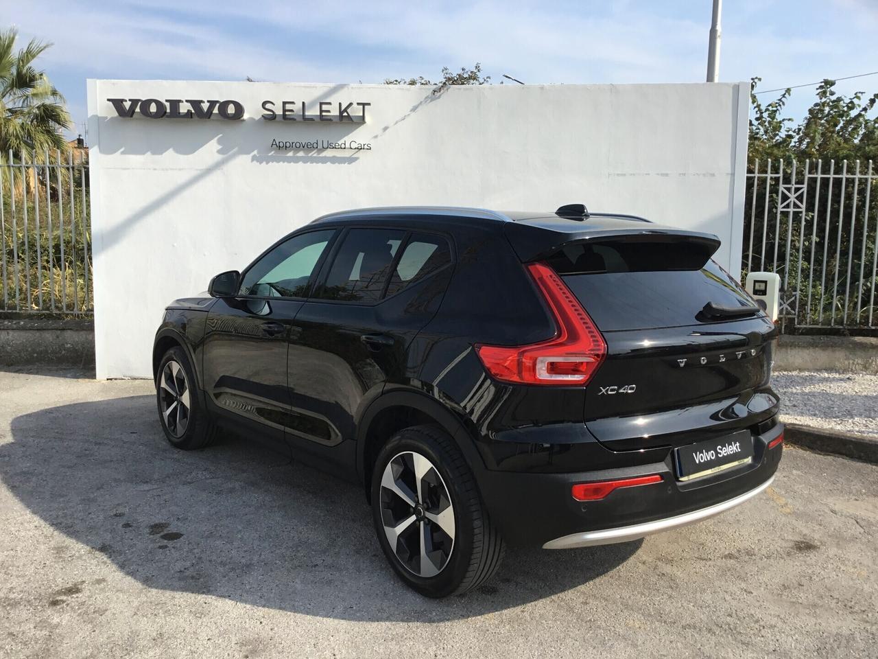 Volvo XC40 T2 Core CAMBIO AUTOMATICO