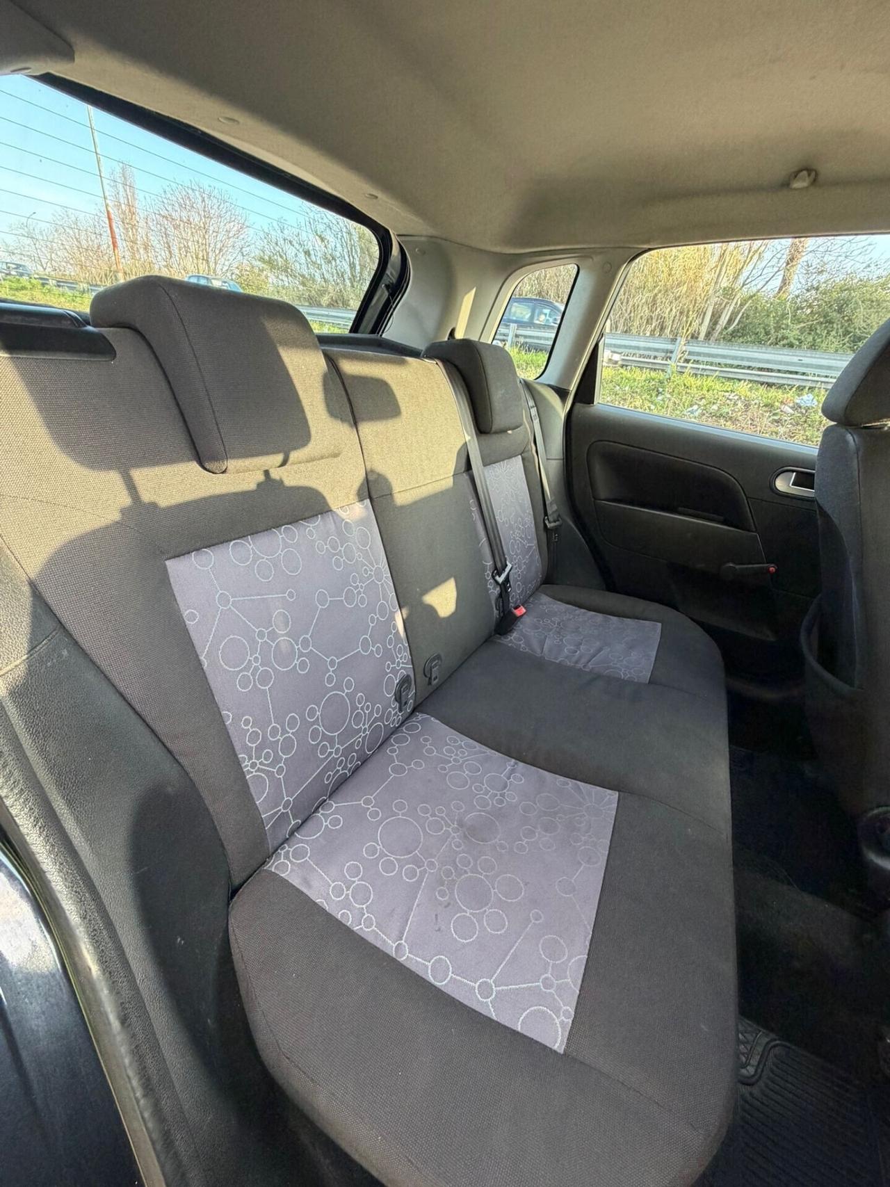 Ford Fiesta 1.4 TDCi 5p. Ghia