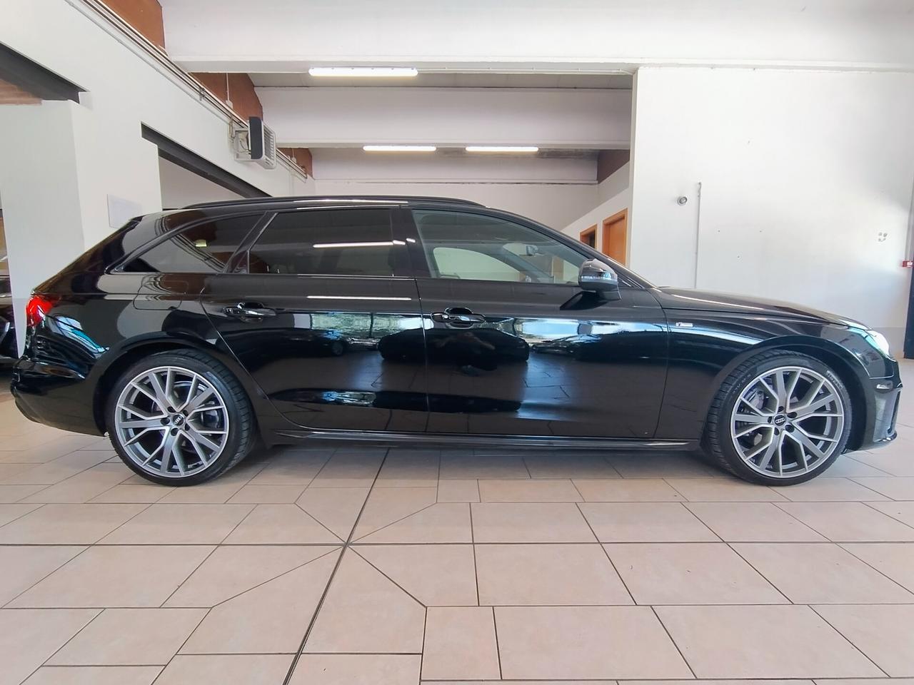 AUDI A4 Avant 40 TDI quattro SLINE edition PACK LUCI LOOK NERO