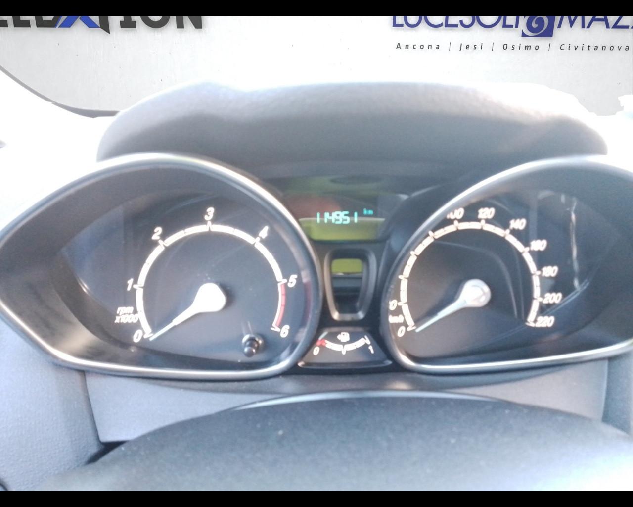 FORD Fiesta 6ª serie - Fiesta 1.5 TDCi 75CV ST LINE