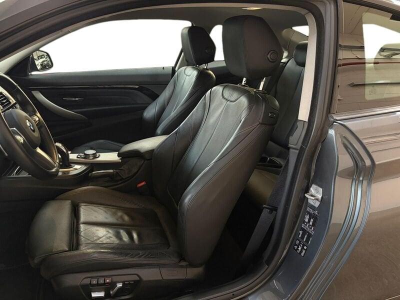 BMW Serie 4 Coupé 440i xDrive aut. Coupé Sport