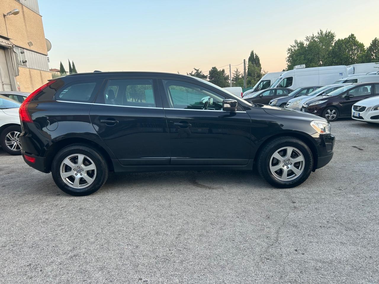 Volvo XC 60 XC60 D4 4X4 Geartronic Momentum
