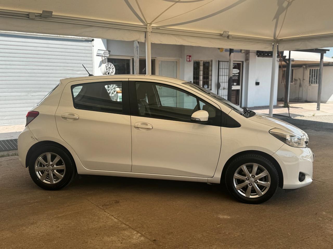Toyota Yaris 1.0 5 porte Active 70 cv