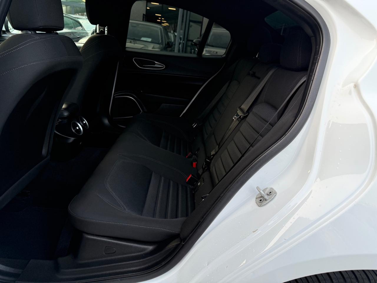 Alfa Romeo Giulia 2.2 Turbodiesel 160 CV AT8 Sprint