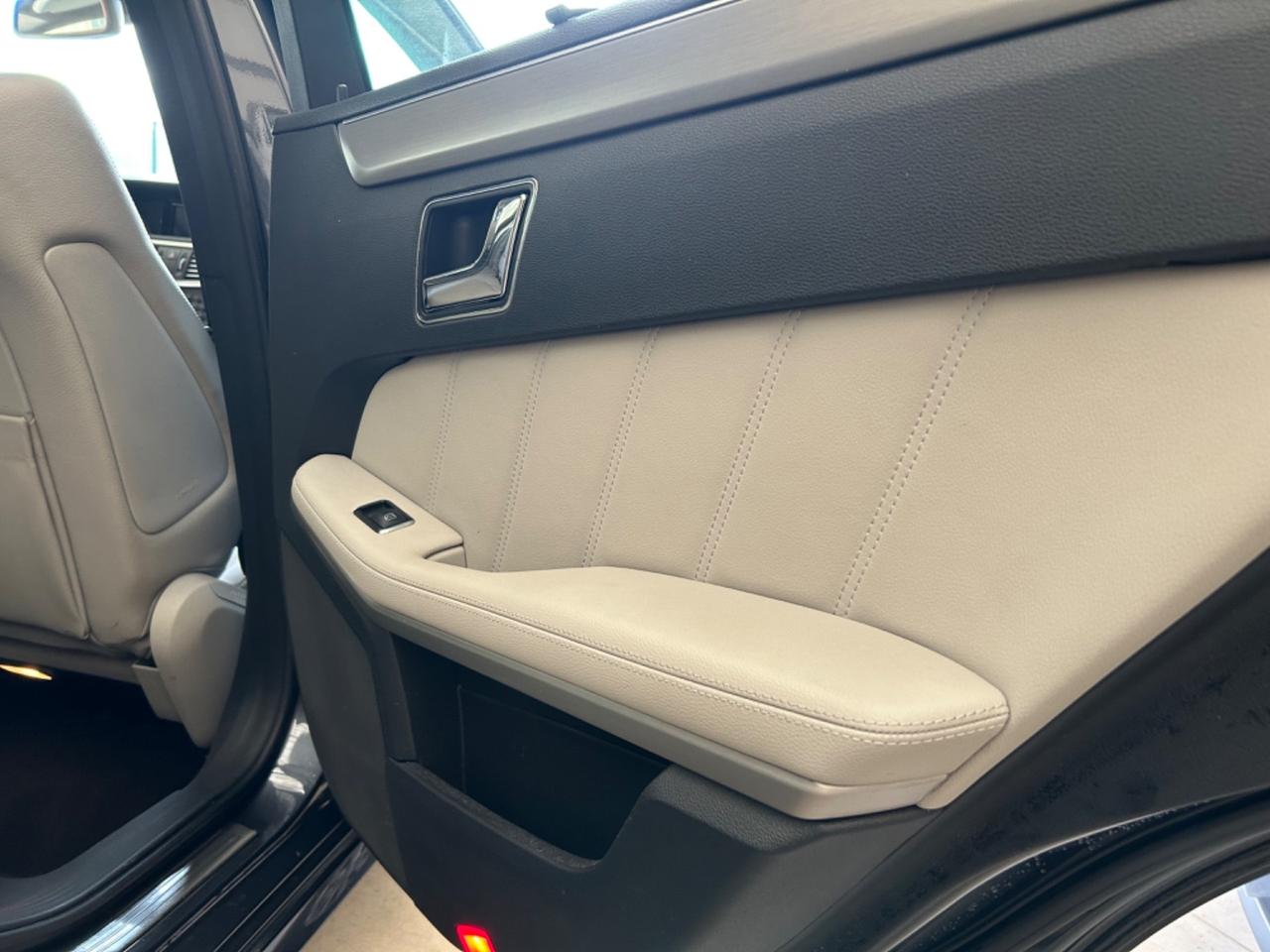 Mercedes-benz E 250 CDI avantgarde