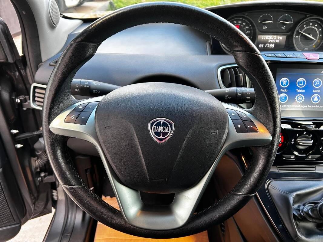 Lancia Ypsilon III Hybrid Gold – Rata 99€ mese