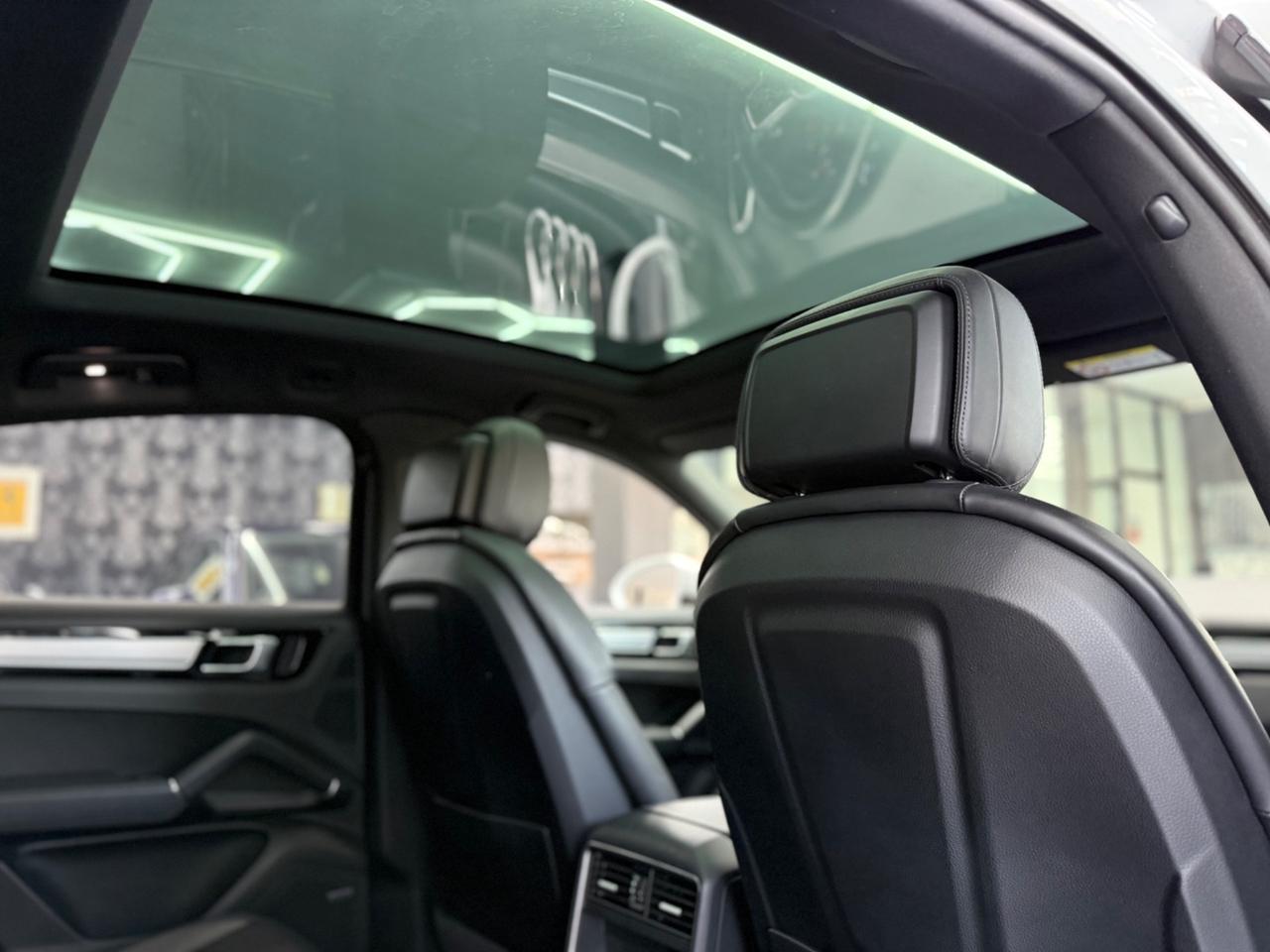 Porsche Cayenne 3.0 V6 E-Hybrid Platinum Edition IVA ESPOSTA