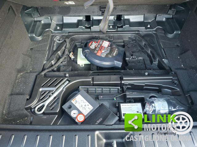 MERCEDES-BENZ GLB 200 d 4Matic AMG Line Premium