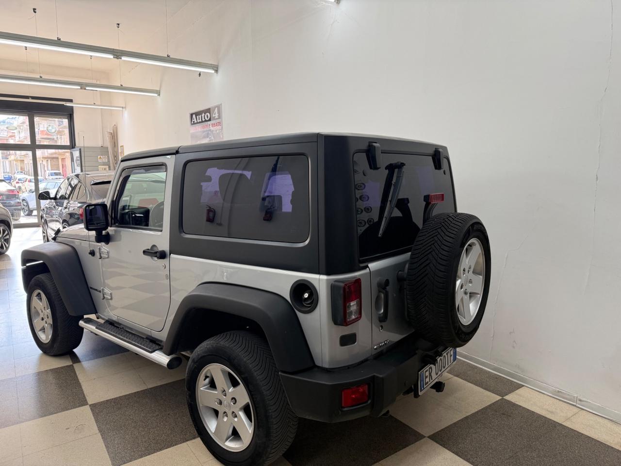 Jeep Wrangler Unlimited 2.8 CRD DPF full optional