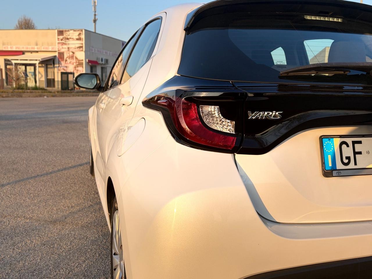 Toyota Yaris 1.0 gpl 2021