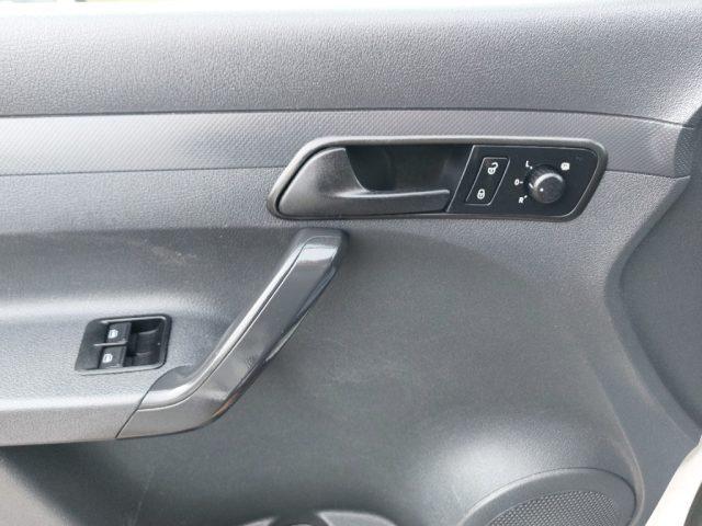 VOLKSWAGEN Caddy 1.6 TDI 102 CV 4p. Furgone Maxi