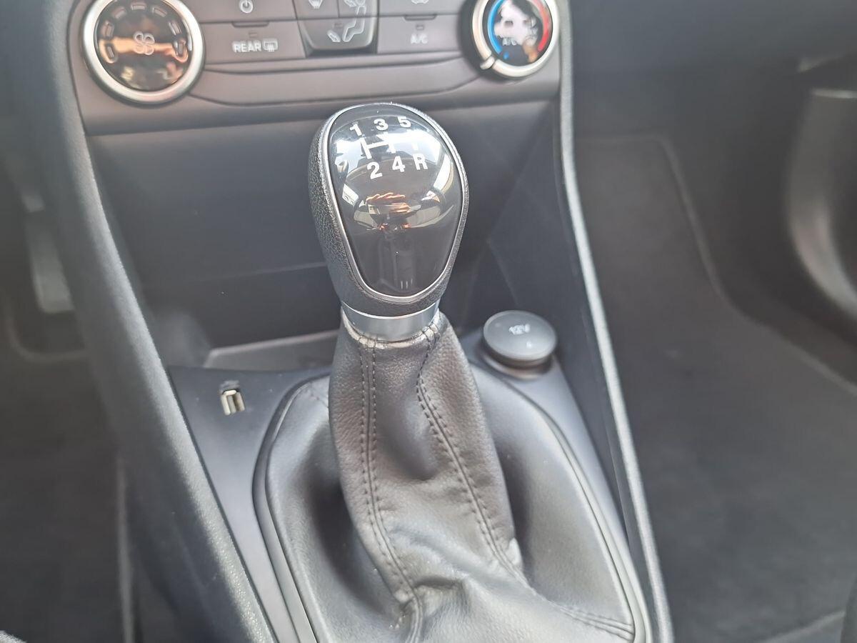 FORD FIESTA 1.1 BENZ/GPL BUSINESS