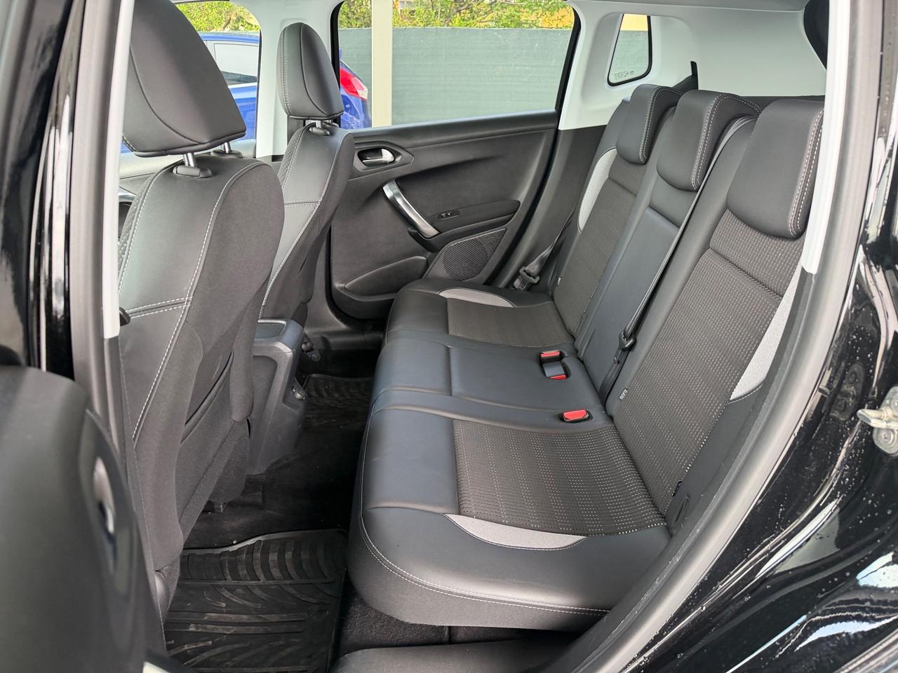 Peugeot 2008 BlueHDi 100 Allure