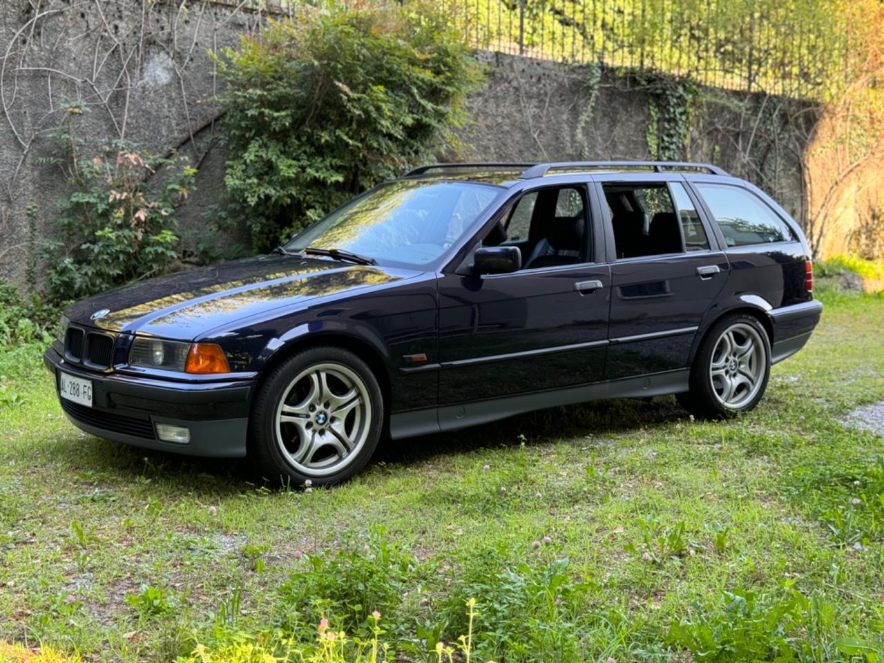 BMW E36 320i – Viola Madeira – Interni in Pelle Viola – ASI