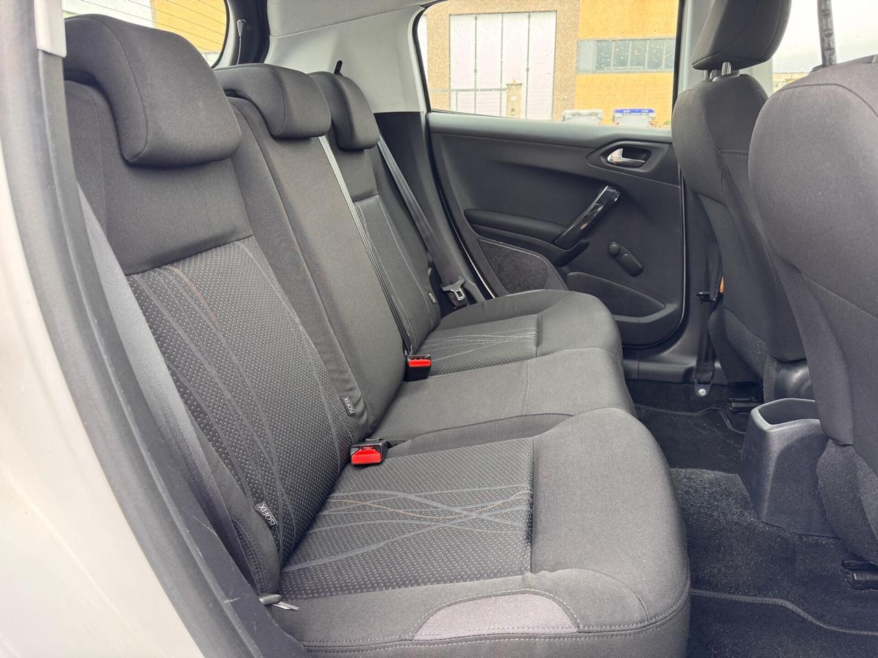 Peugeot 208 Allure PRONTA CONSEGNA GARANZIA 12 MESI