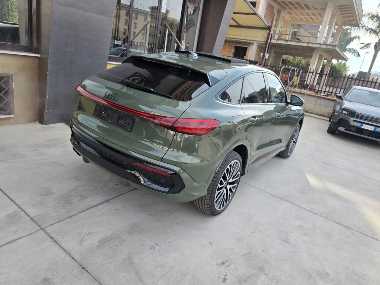 Audi Q5 40 TDI 204 CV quattro S tronic Identity Black