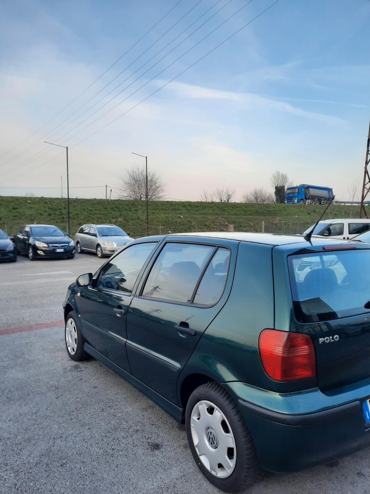 Volkswagen Polo 1.4 cat 5 porte Comfortline Air