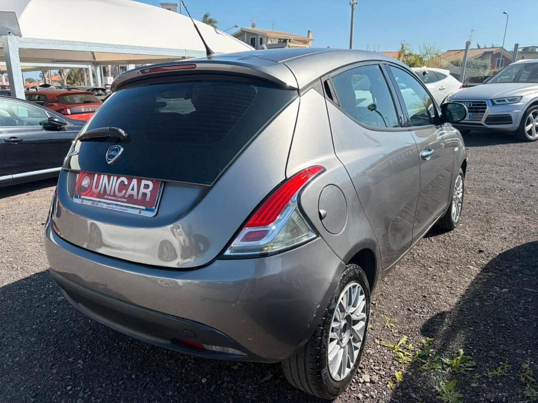 Lancia Ypsilon 1.3 mjt Platinum s&s 95cv