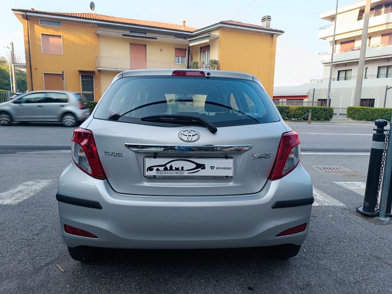 Toyota Yaris 1.3 5 porte Style RETROCAMERA BLUETOOTH
