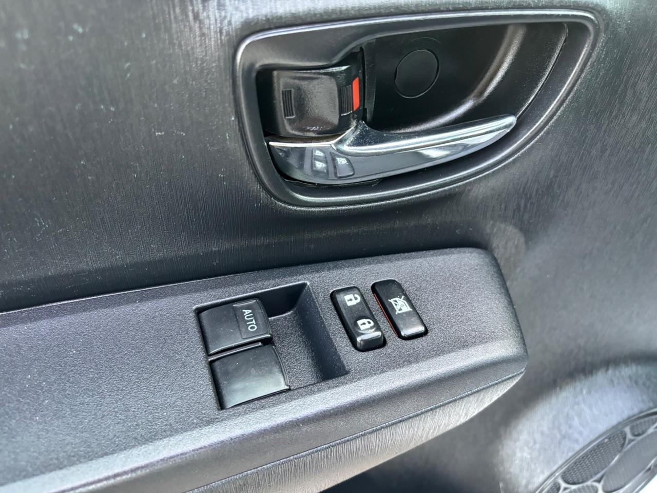 Toyota Yaris 1.4 D-4D 5 porte Lounge