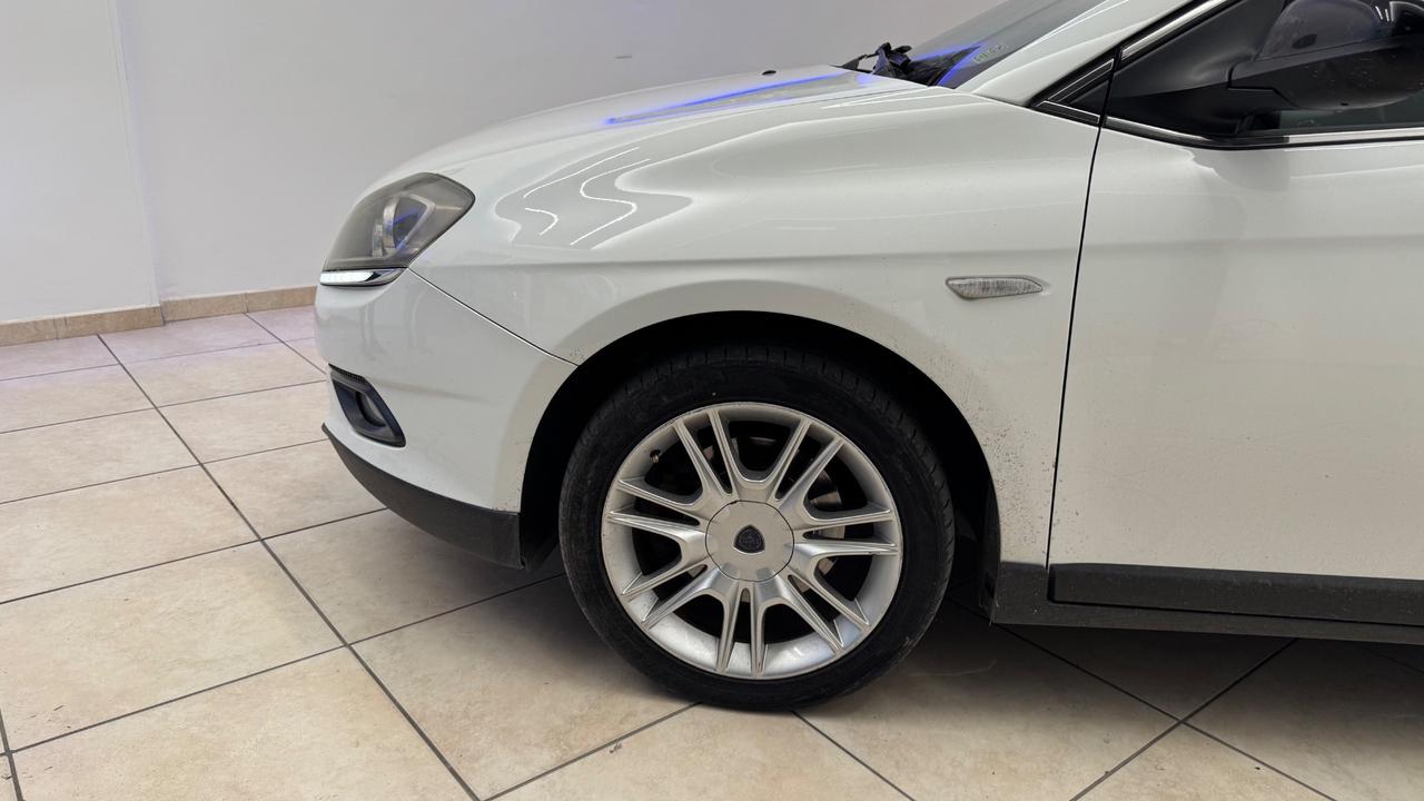 Lancia Delta 2.0 MJT DPF Oro