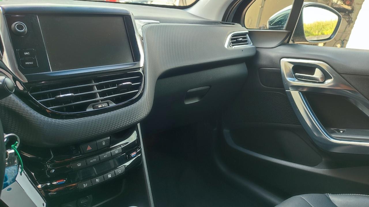 Peugeot 2008 1.6 e-HDi 115 CV Stop&Start Allure