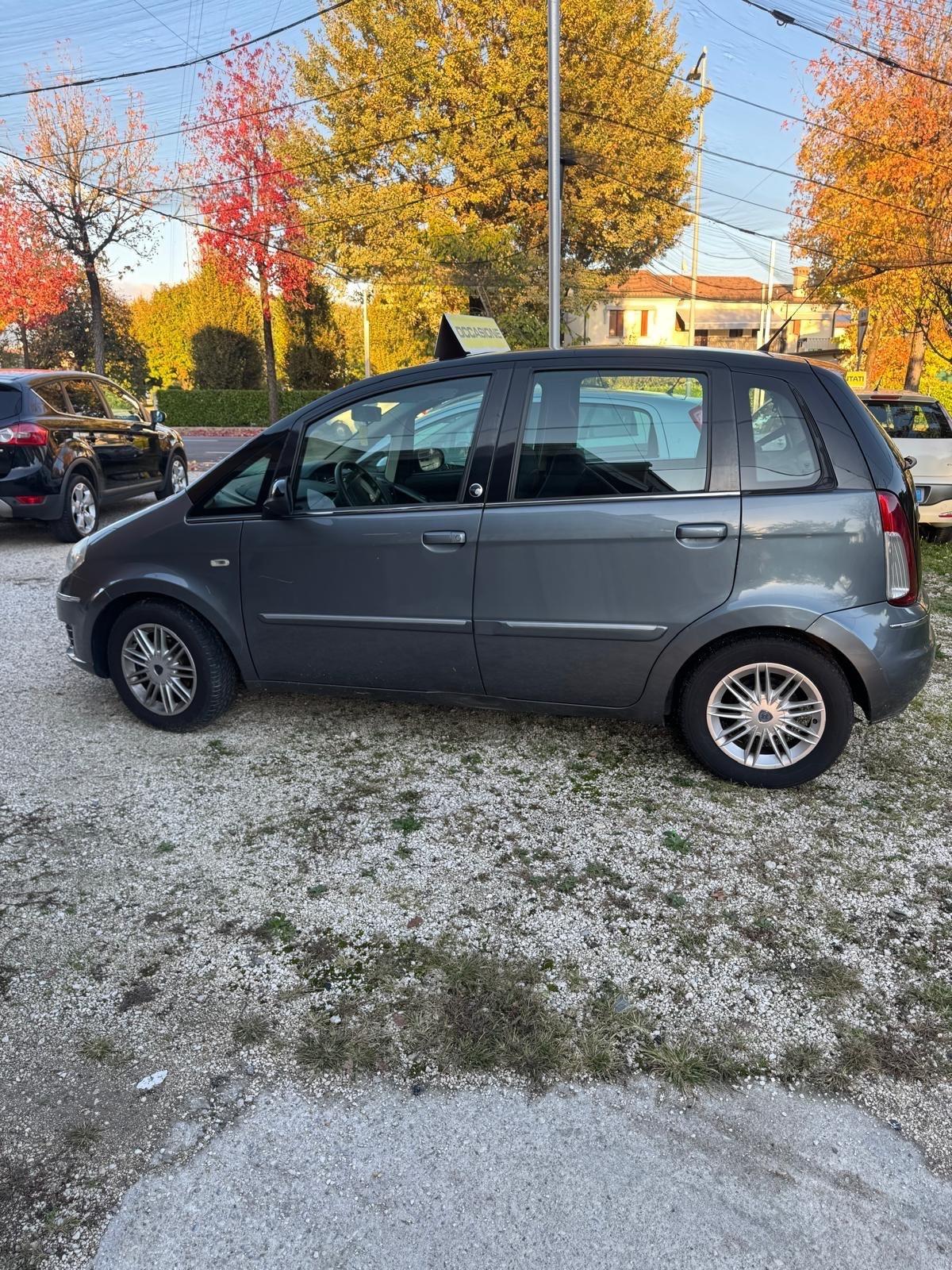 Lancia MUSA 1.4 Argento Ecochic GPL