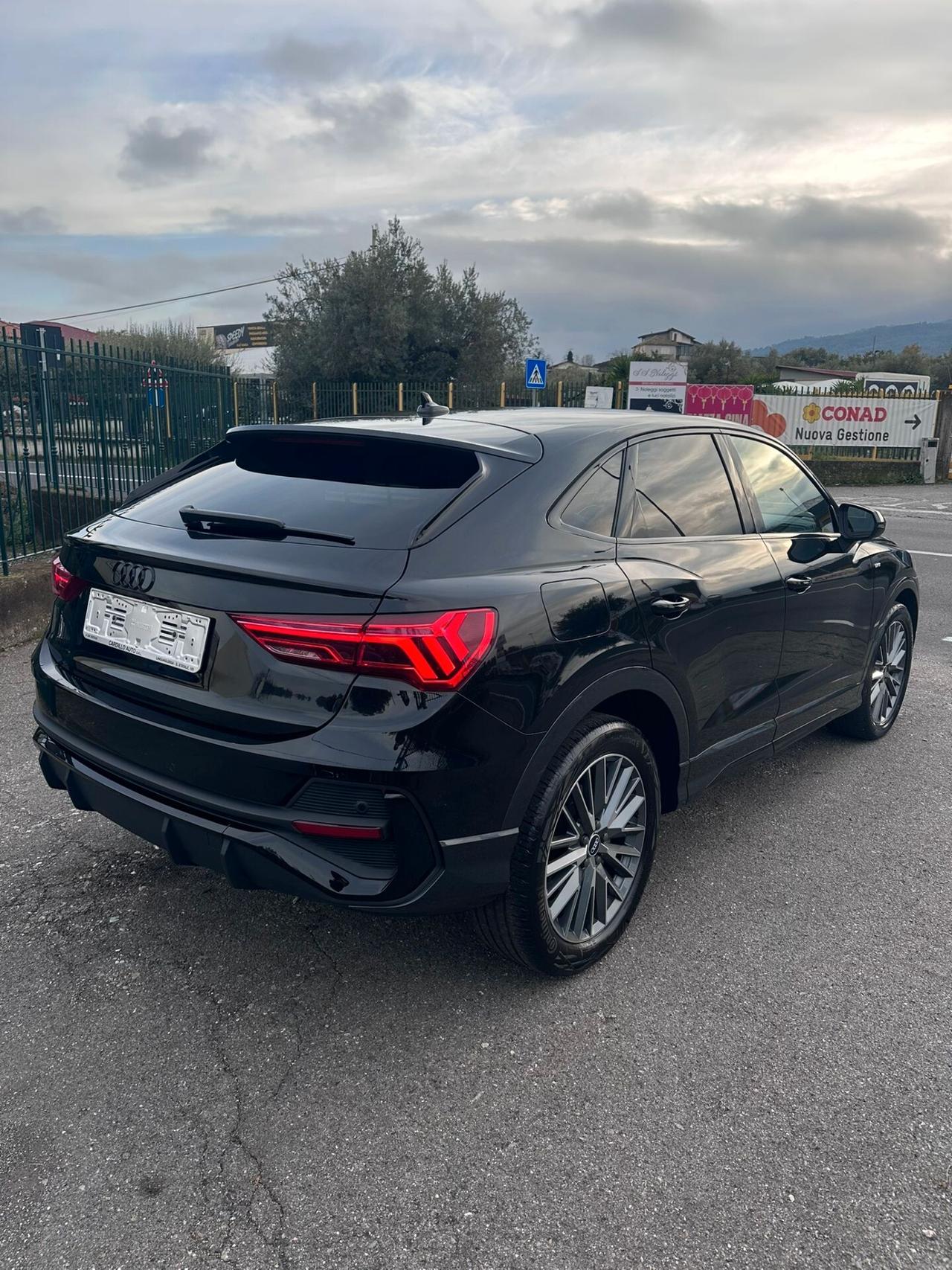 Audi Q3 35 TDI S tronic line edition