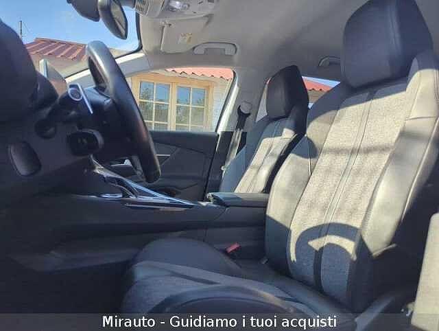 Peugeot 3008 3008 PureTech Turbo 130 S&S EAT8 Allure