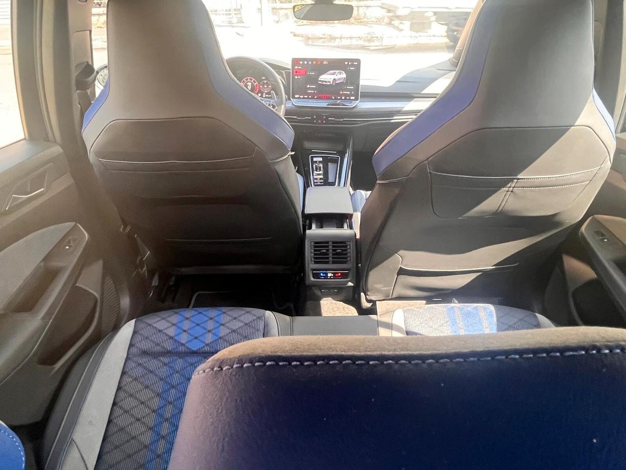 Volkswagen Golf R VIII 8.5 TETTO PERFORMANCE BLACK 2025