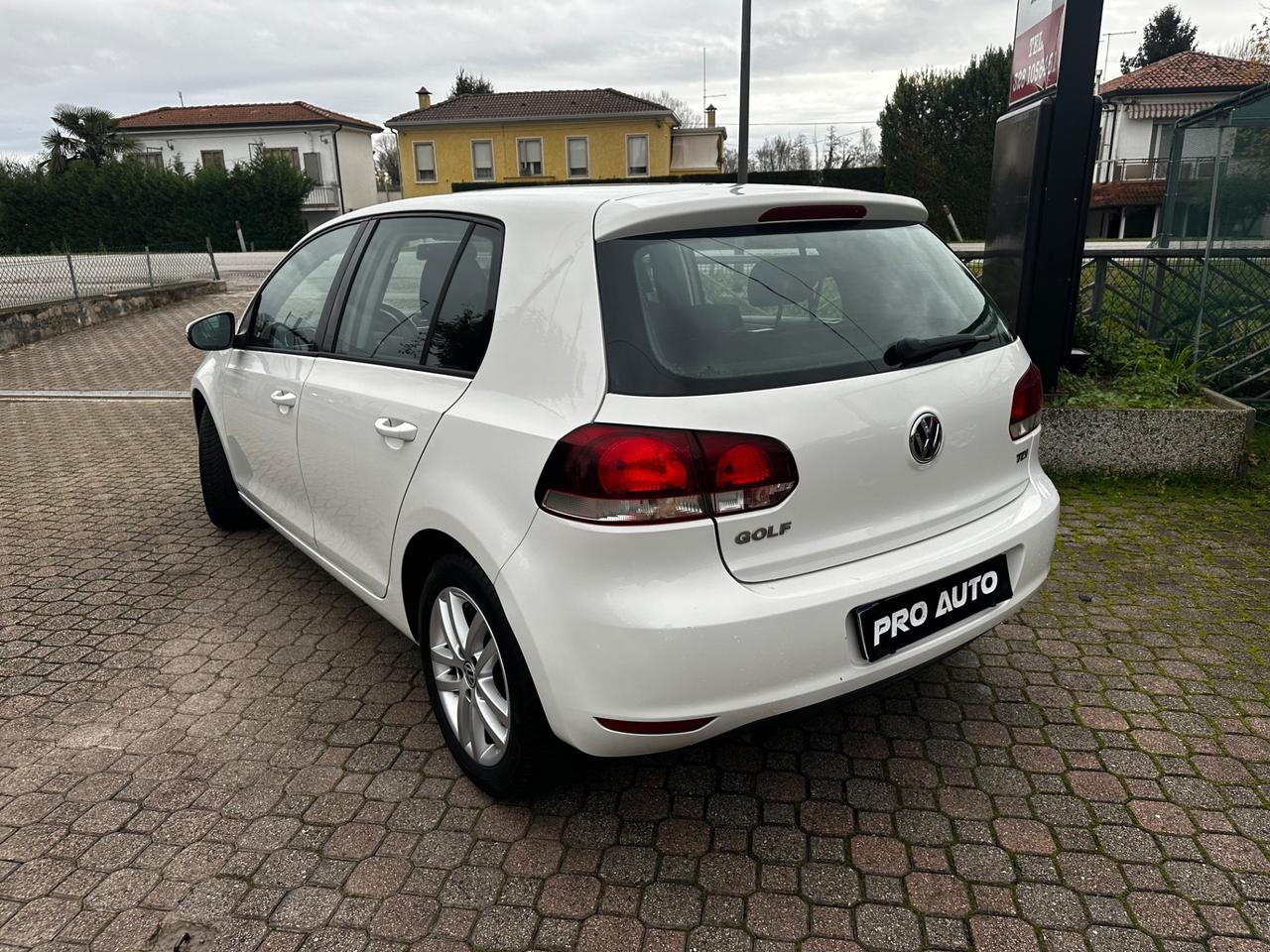 Volkswagen Golf 1.6 TDI DPF 5p. Highline