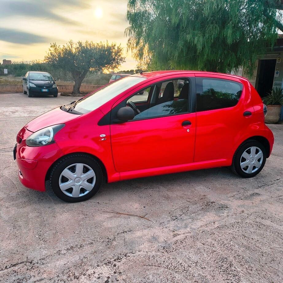Toyota Aygo 1.0 12V VVT-i 5 porte
