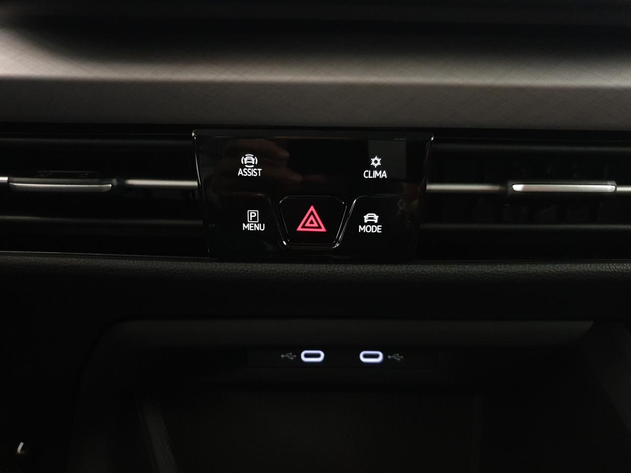 Volkswagen Golf 1.5 tsi ehybrid edition plus 204cv dsg