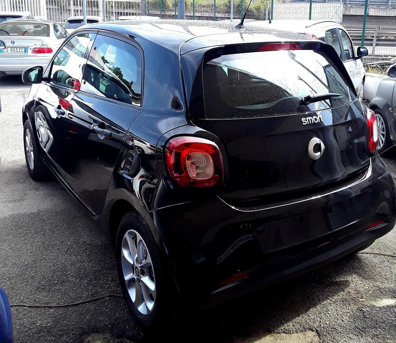 SMART FOUR FOUR 1.0