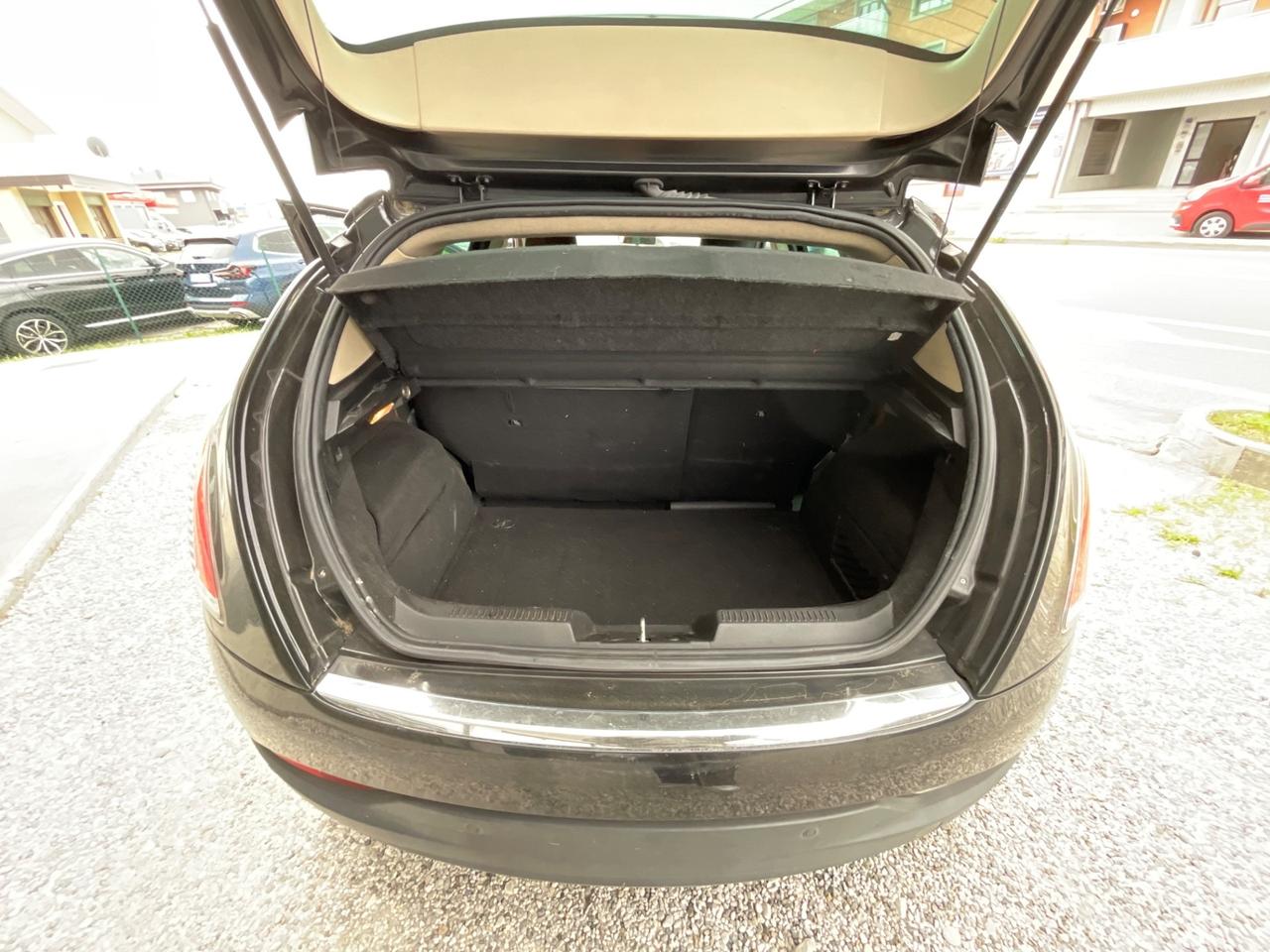 Lancia Delta 1.6 MJT DPF Platino