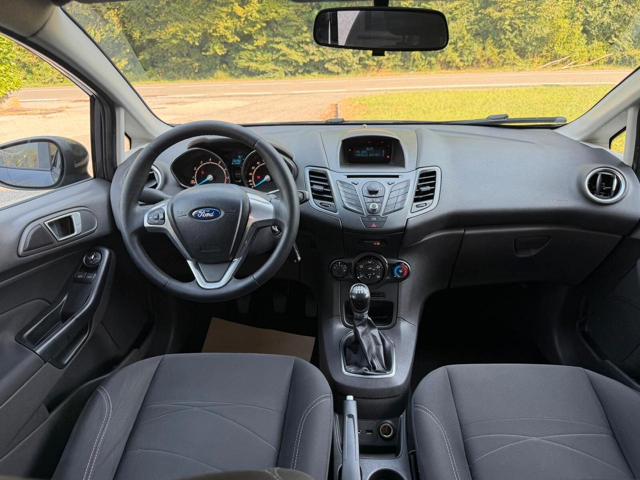 Ford Fiesta 1.2 60CV 5 porte Titanium