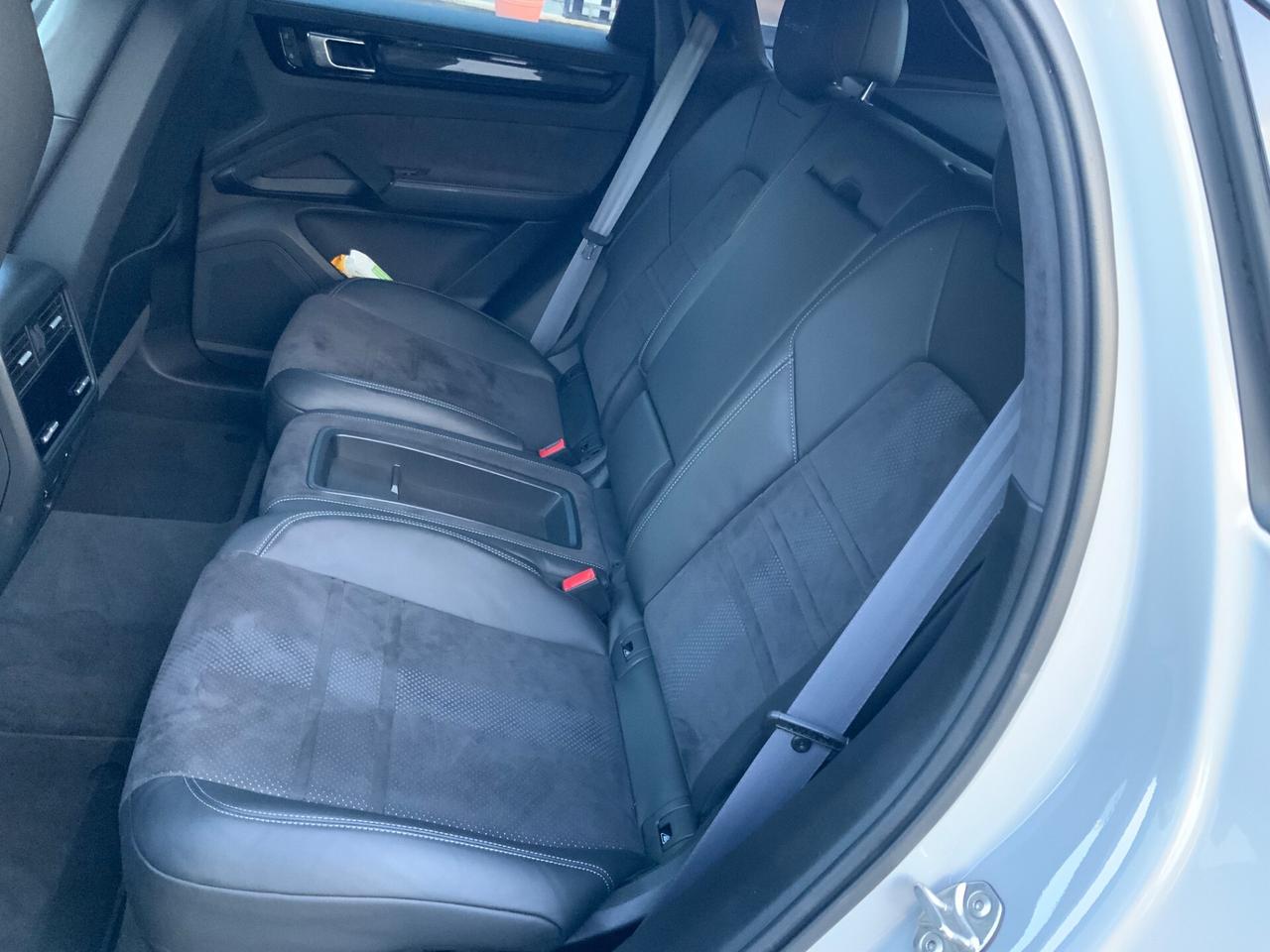 Porsche Cayenne Coupé 4.0 Turbo GT COLORE GESSO IVA ESPOSTA