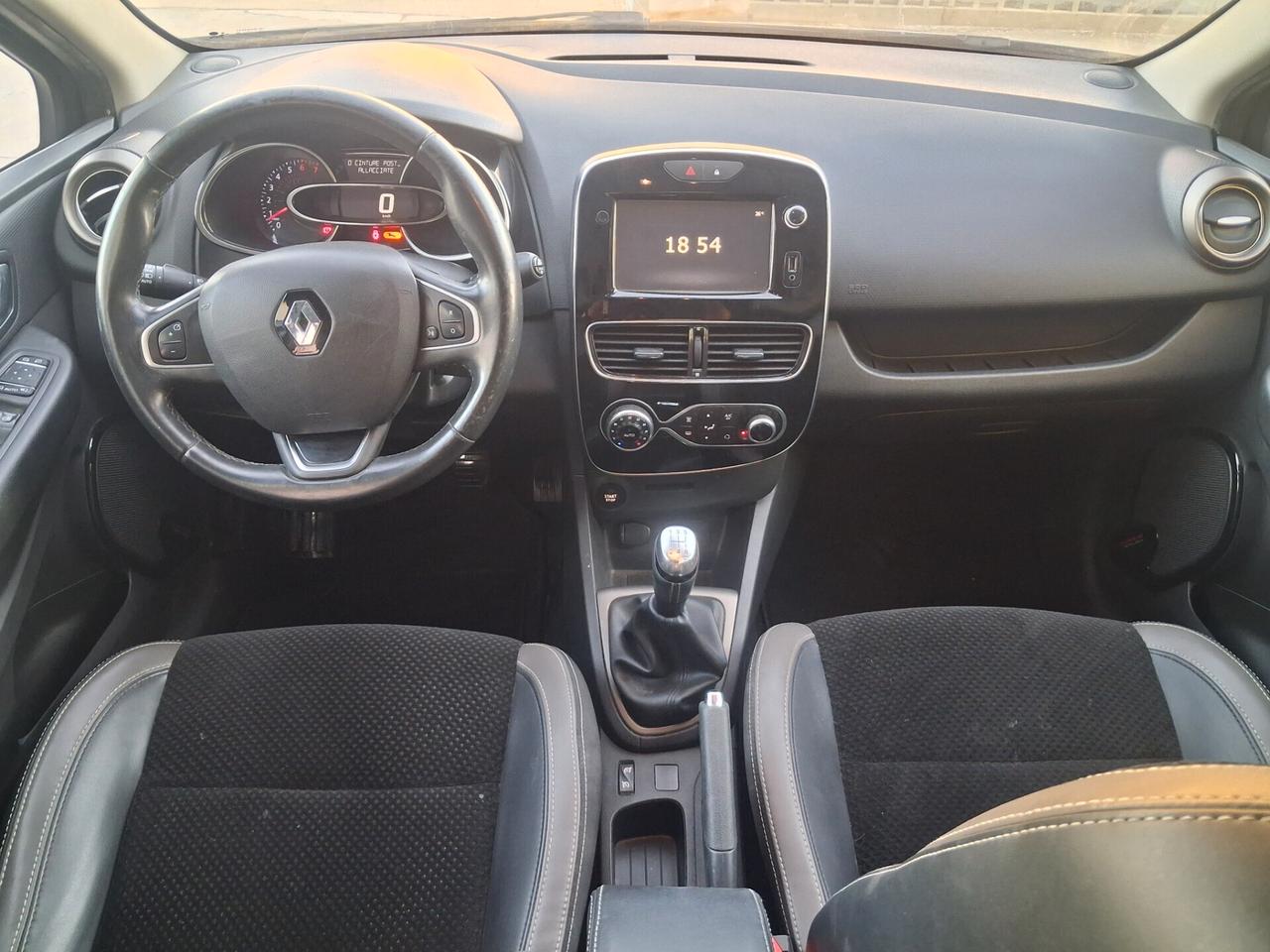 RENAULT Clio Intens 1.200 16v 75cv Km146.000