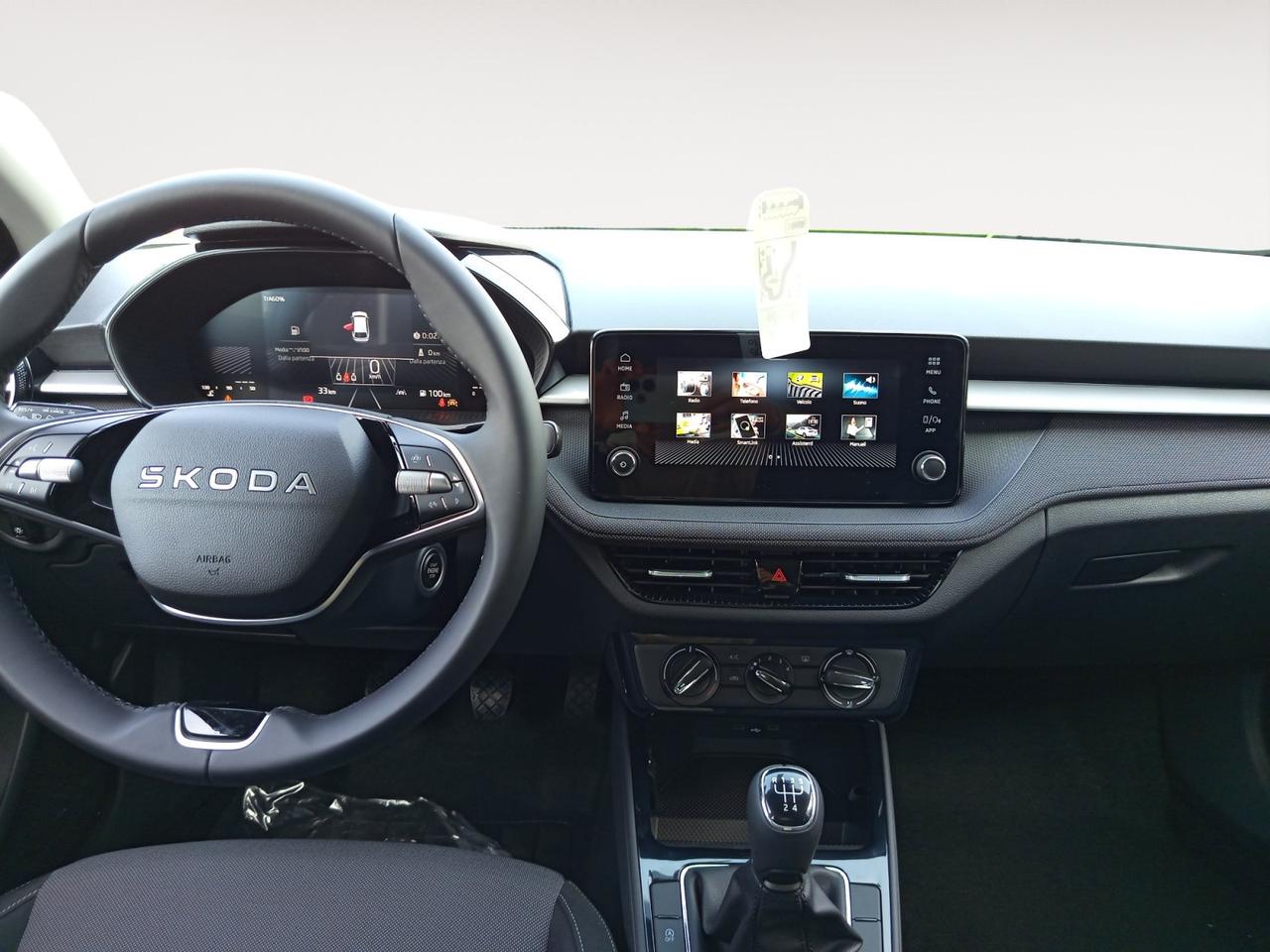 SKODA Fabia Young Edition 1.0 MPI 59 kW (80 CV) 5 marce - manuale