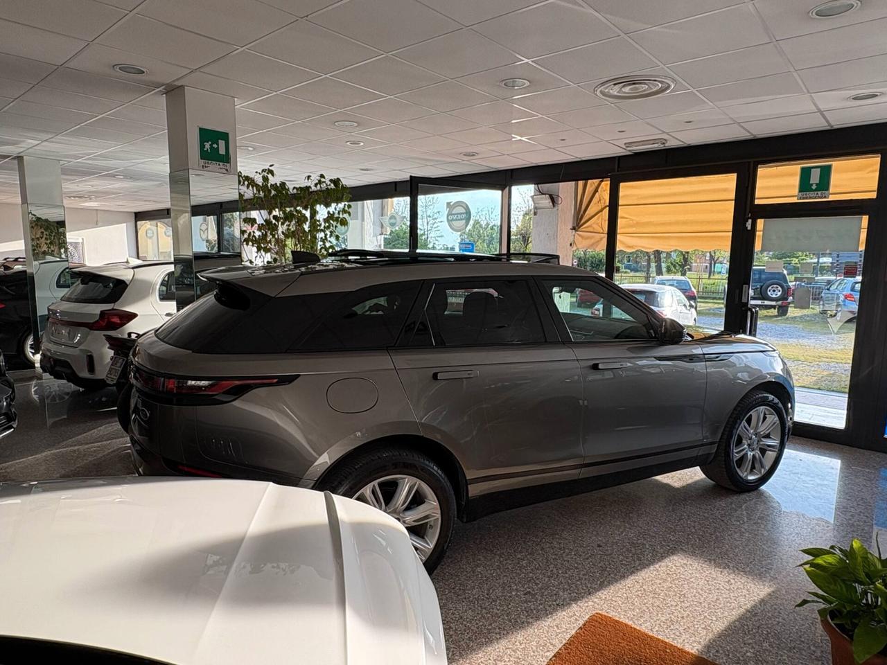 Range Rover Velar 2.0D I4 180 CV R-Dynamic HSE Tetto Aprile