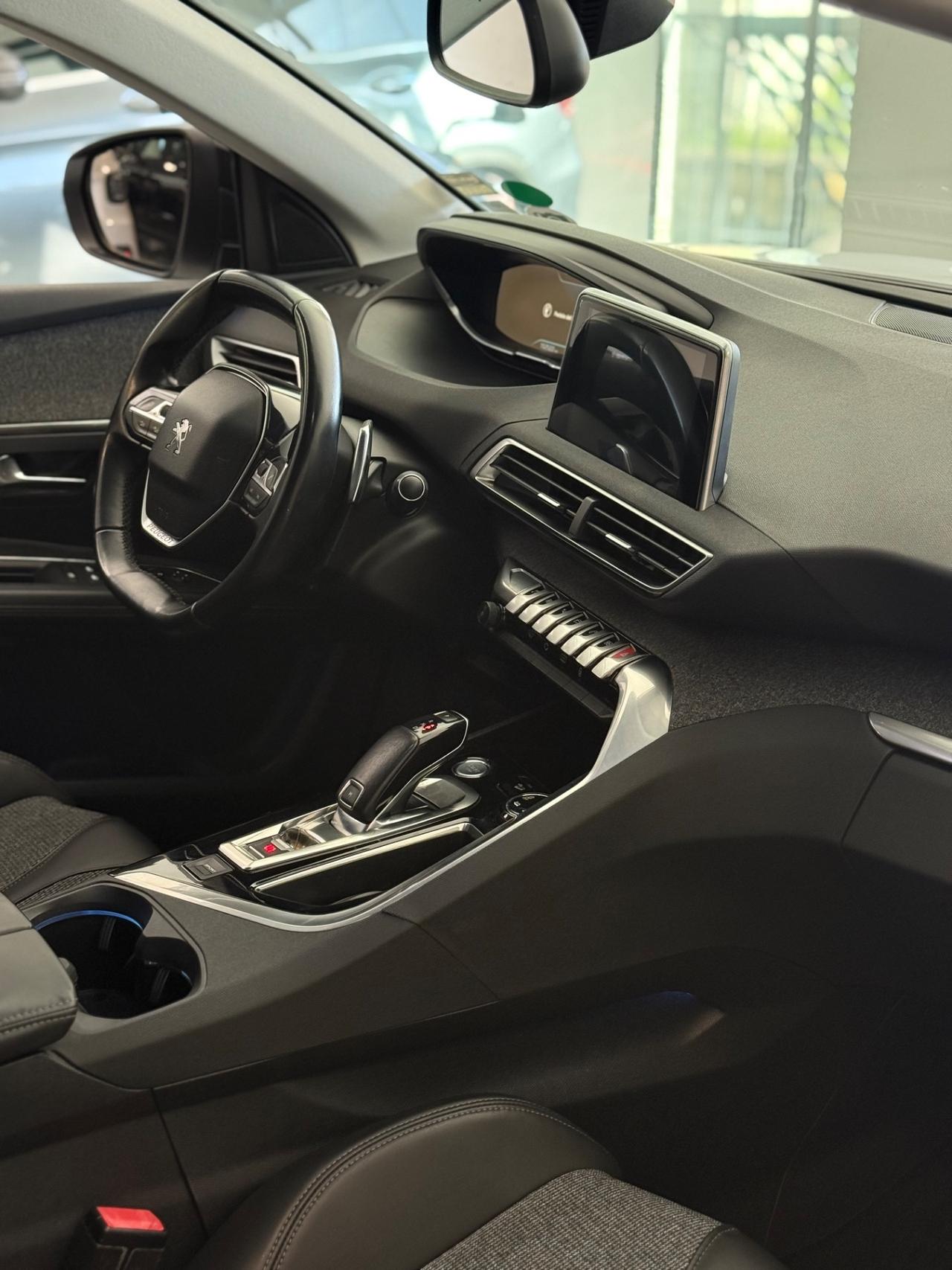 Peugeot 3008 BlueHDi 130 S&S EAT8 Allure